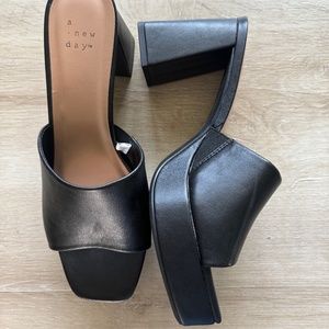 Black Chunky Block Heel